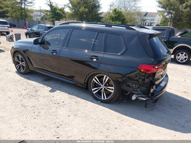 45142329 :رقم المزاد ، 5UXCX6C04N9M68905 vin ، 2022 Bmw X7 M50i مزاد بيع