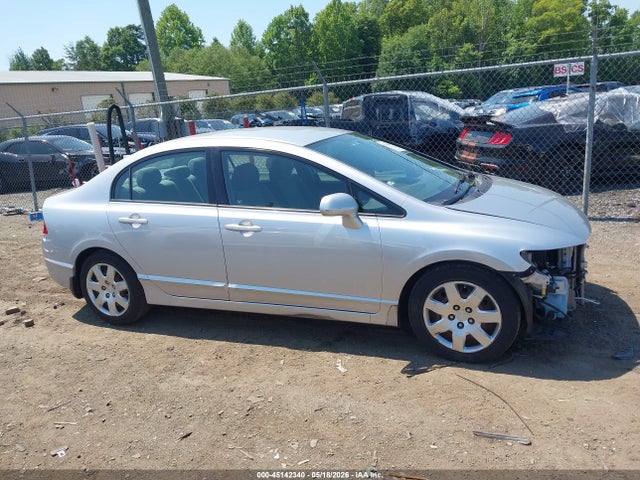 Продажа на аукционе авто 2010 Honda Civic Lx, vin: 2HGFA1F56AH549989, номер лота: 45142340