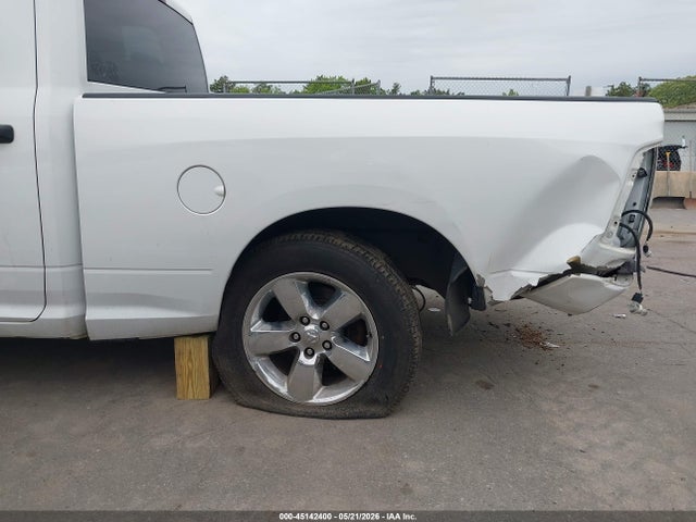 Aukcja sprzedaży 2019 Ram 1500 Classic Express  4x4 6'4 Box, vin: 1C6RR7FG7KS590058, numer aukcji: 45142400