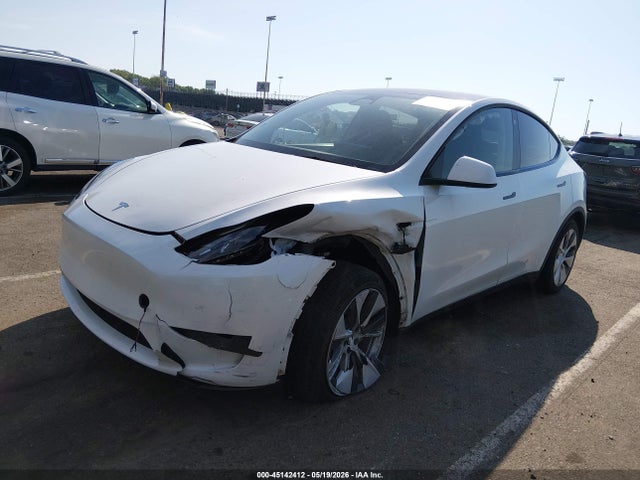 Auction sale of the 2023 Tesla Model Y, vin: 7SAYGDEE3PF686365, lot number: 45142412