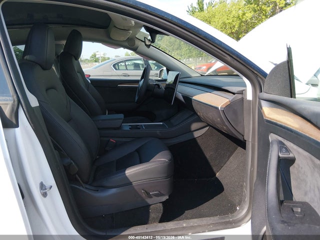 Auction sale of the 2023 Tesla Model Y, vin: 7SAYGDEE3PF686365, lot number: 45142412
