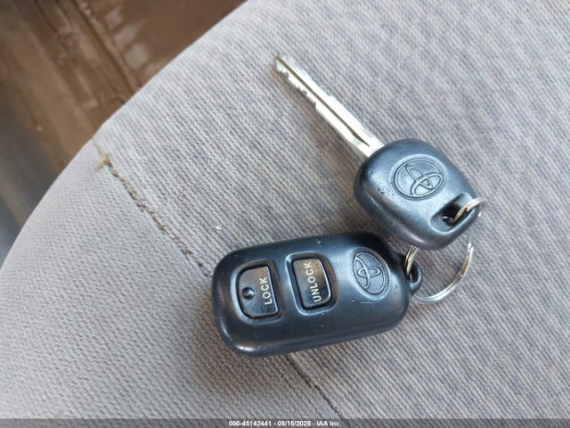 45142441 :رقم المزاد ، 1NXBR32EX5Z348067 vin ، 2005 Toyota Corolla Le مزاد بيع