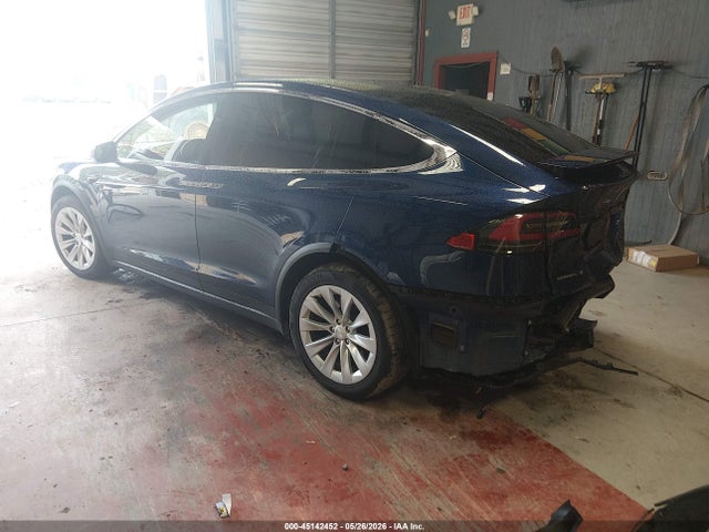 Tesla Model X 100d/75d/90d 2017 5YJXCDE28HF057261 Image 3