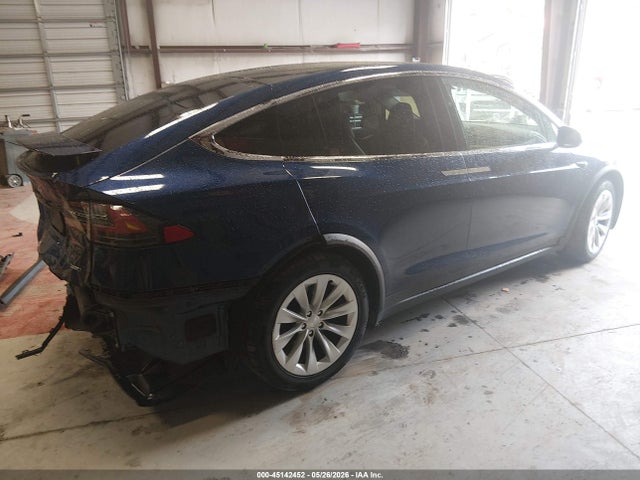 Tesla Model X 100d/75d/90d 2017 5YJXCDE28HF057261 Image 4