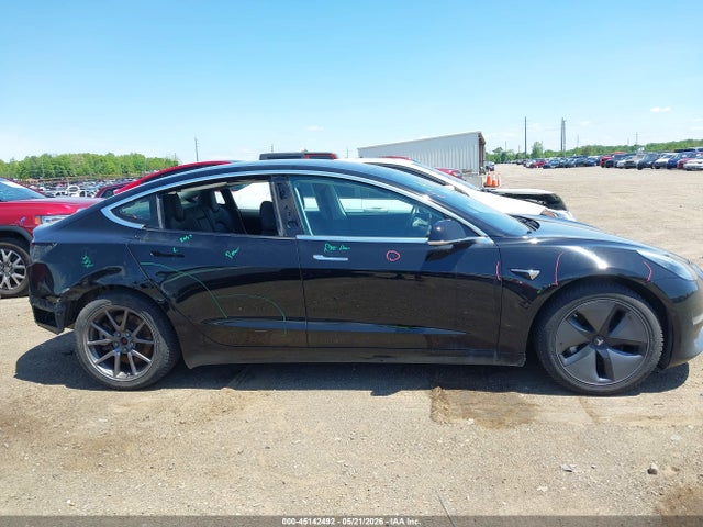 Tesla Model 3 Long Range/performance 2018 5YJ3E1EB6JF118880 Image 13