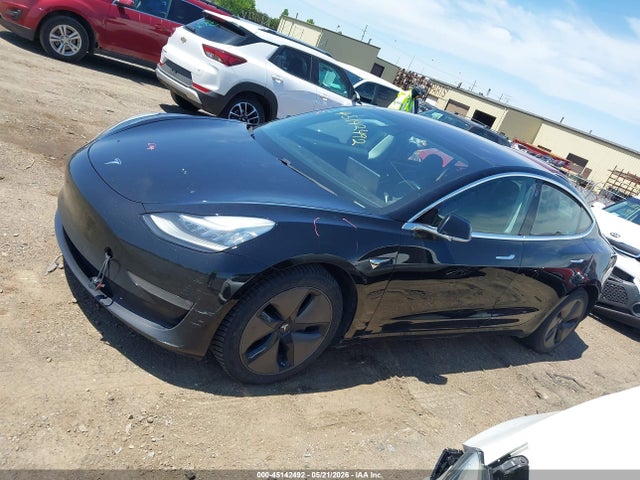 Tesla Model 3 Long Range/performance 2018 5YJ3E1EB6JF118880 Image 14