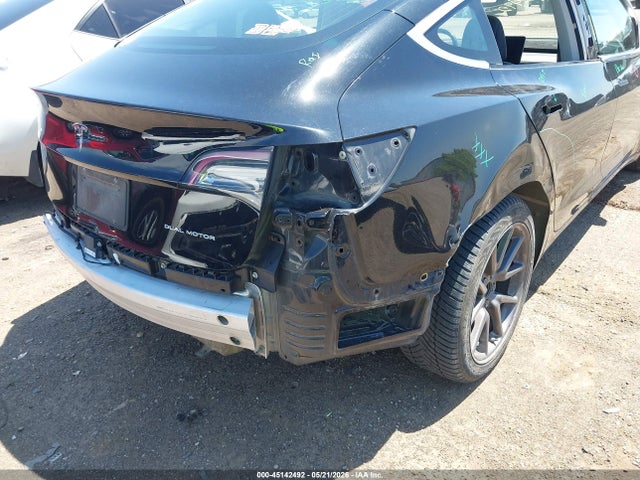 Tesla Model 3 Long Range/performance 2018 5YJ3E1EB6JF118880 Image 19