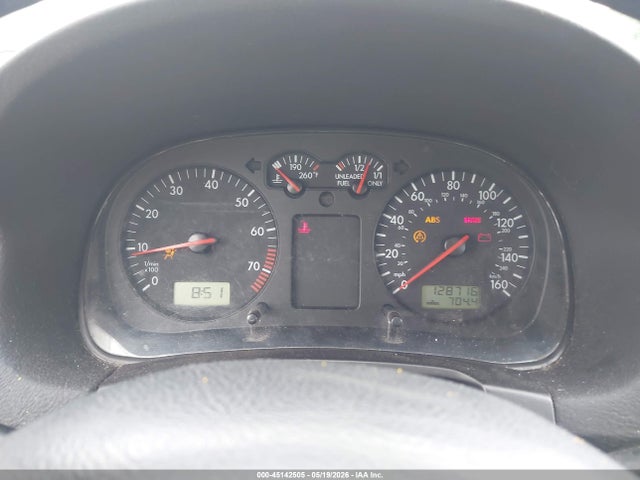 2001 Volkswagen Jetta Gls Vr6 მანქანა იყიდება აუქციონზე, vin: 3VWSG29M91M010561, აუქციონის ნომერი: 45142505