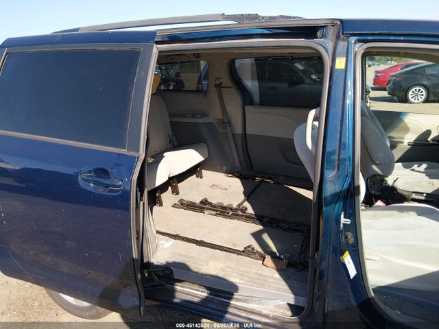 Продажа на аукционе авто 2011 Toyota Sienna Le V6, vin: 5TDKK3DC8BS022000, номер лота: 45142524