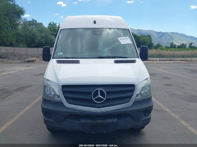 45142549 :رقم المزاد ، WD3PE8DD9GP360438 vin ، 2016 Mercedes-benz Sprinter 2500 High  Roof مزاد بيع