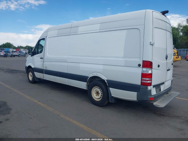 45142549 :رقم المزاد ، WD3PE8DD9GP360438 vin ، 2016 Mercedes-benz Sprinter 2500 High  Roof مزاد بيع