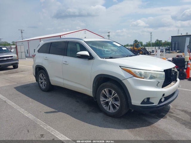 45142550 :رقم المزاد ، 5TDJKRFH6FS167260 vin ، 2015 Toyota Highlander Xle V6 مزاد بيع