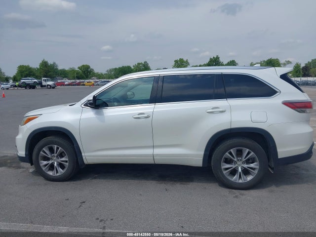 45142550 :رقم المزاد ، 5TDJKRFH6FS167260 vin ، 2015 Toyota Highlander Xle V6 مزاد بيع