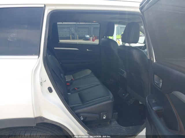 45142550 :رقم المزاد ، 5TDJKRFH6FS167260 vin ، 2015 Toyota Highlander Xle V6 مزاد بيع