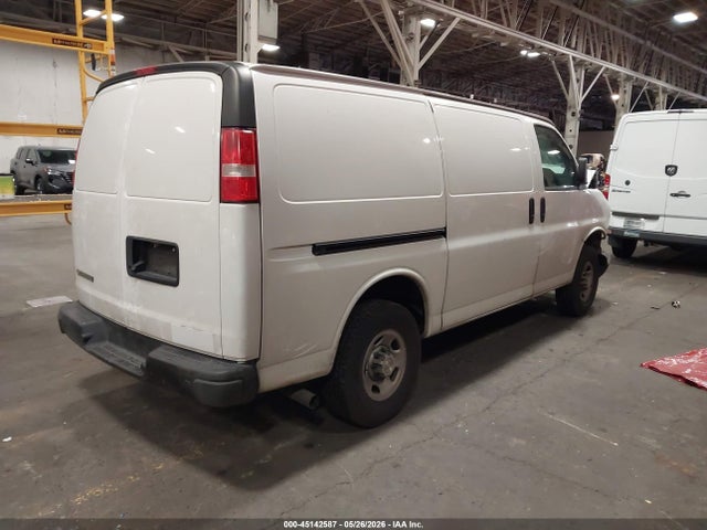 45142587 :رقم المزاد ، 1GCWGAFP9N1271382 vin ، 2022 Chevrolet Express Cargo Rwd 2500 Regular Wheelbase Wt مزاد بيع