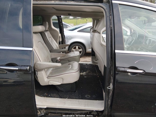 Auction sale of the 2020 Chrysler Pacifica Limited, vin: 2C4RC1GG0LR258701, lot number: 45142619