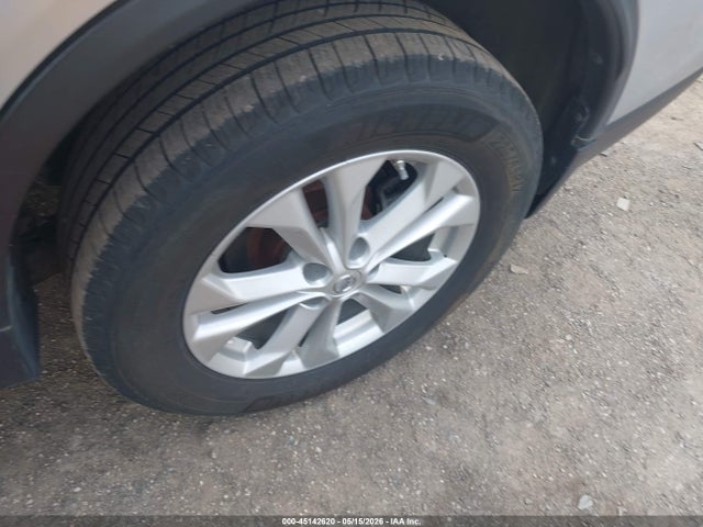 5N1AT2MV3FC926912 Nissan ROGUE SV