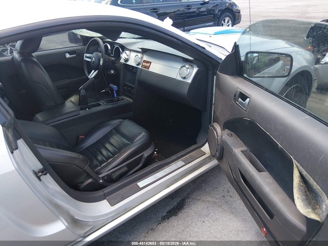 Продаж на аукціоні авто 2005 Ford Mustang Gt Deluxe/gt Premium, vin: 1ZVFT82H155177229, номер лоту: 45142653