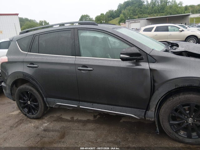 Продаж на аукціоні авто 2018 Toyota Rav4 Adventure, vin: 2T3RFREV2JW755193, номер лоту: 45142677