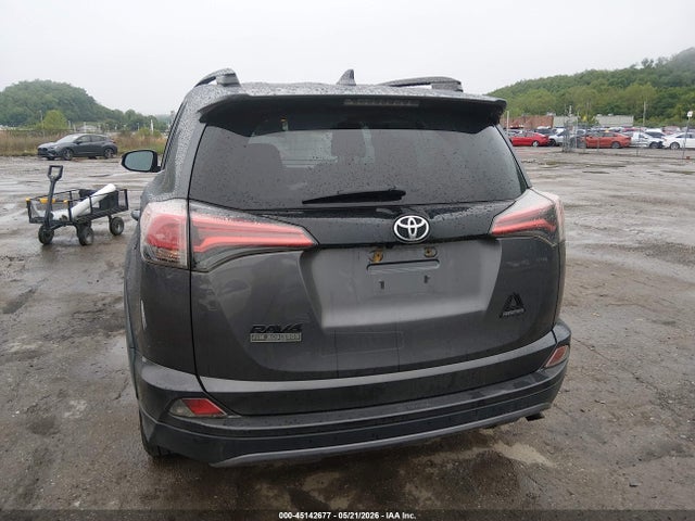 Продаж на аукціоні авто 2018 Toyota Rav4 Adventure, vin: 2T3RFREV2JW755193, номер лоту: 45142677