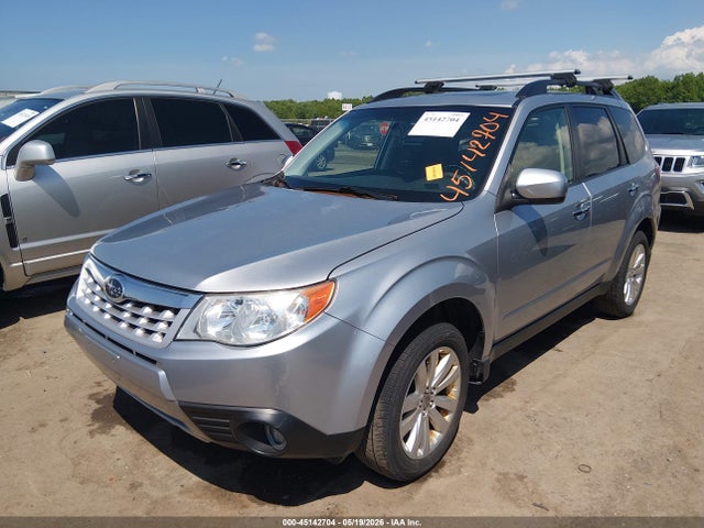 Продажа на аукционе авто 2013 Subaru Forester 2.5x Premium, vin: JF2SHADC6DH403436, номер лота: 45142704