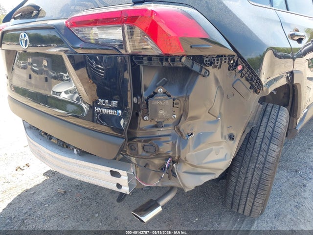 Auction sale of the 2022 Toyota Rav4 Hybrid Xle, vin: JTMRWRFVXNJ055778, lot number: 45142757
