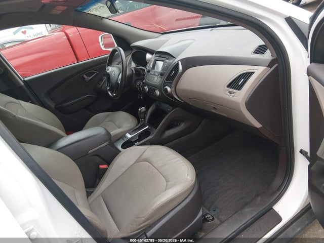 Продажа на аукционе авто 2014 Hyundai Tucson Se, vin: KM8JUCAG7EU924730, номер лота: 45142789