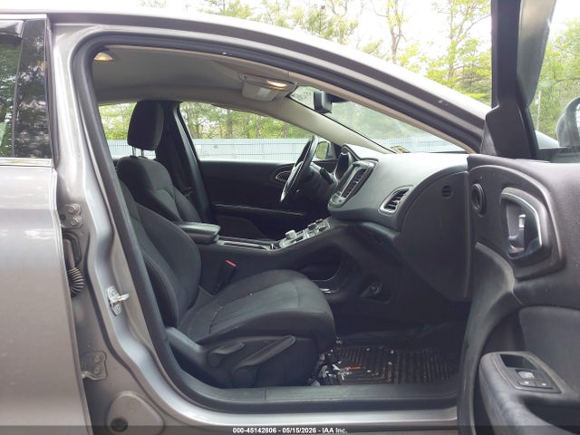 45142806 :رقم المزاد ، 1C3CCCAB1GN154756 vin ، 2016 Chrysler 200 Limited مزاد بيع