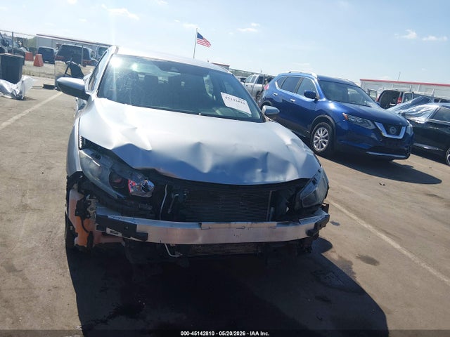 Продажа на аукционе авто 2019 Honda Civic Lx, vin: 19XFC2F61KE020745, номер лота: 45142810