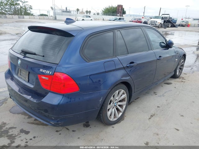 45142814 :رقم المزاد ، WBAUU3C55BA542543 vin ، 2011 Bmw 328i Xdrive مزاد بيع