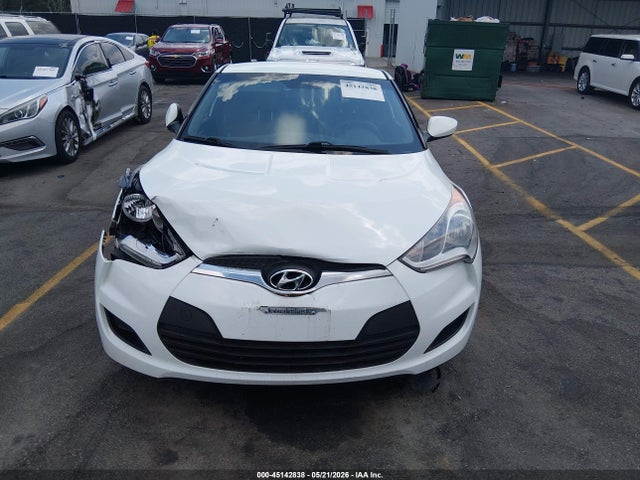 45142838 :رقم المزاد ، KMHTC6AD6GU256182 vin ، 2016 Hyundai Veloster مزاد بيع