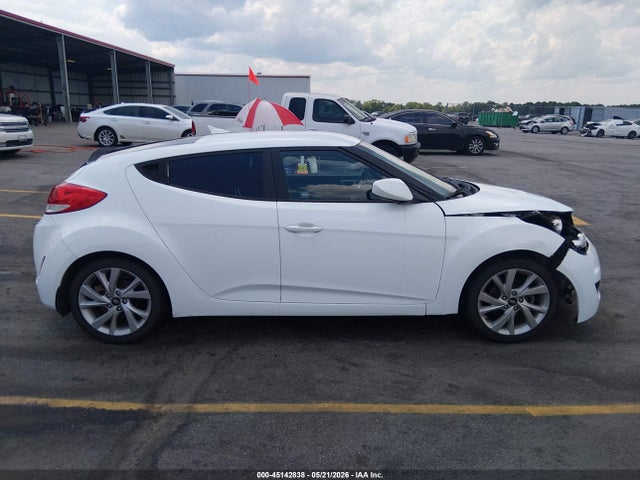 45142838 :رقم المزاد ، KMHTC6AD6GU256182 vin ، 2016 Hyundai Veloster مزاد بيع