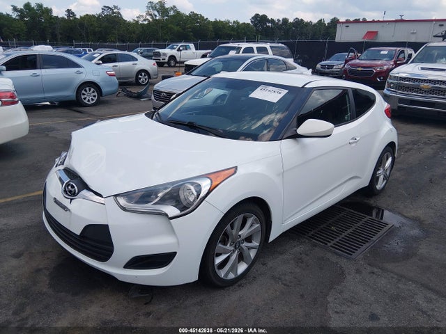45142838 :رقم المزاد ، KMHTC6AD6GU256182 vin ، 2016 Hyundai Veloster مزاد بيع