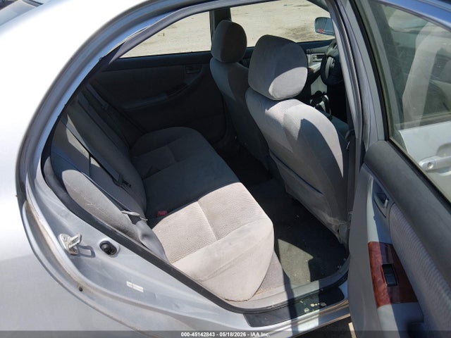 45142843 :رقم المزاد ، 1NXBR32E85Z555346 vin ، 2005 Toyota Corolla Le مزاد بيع