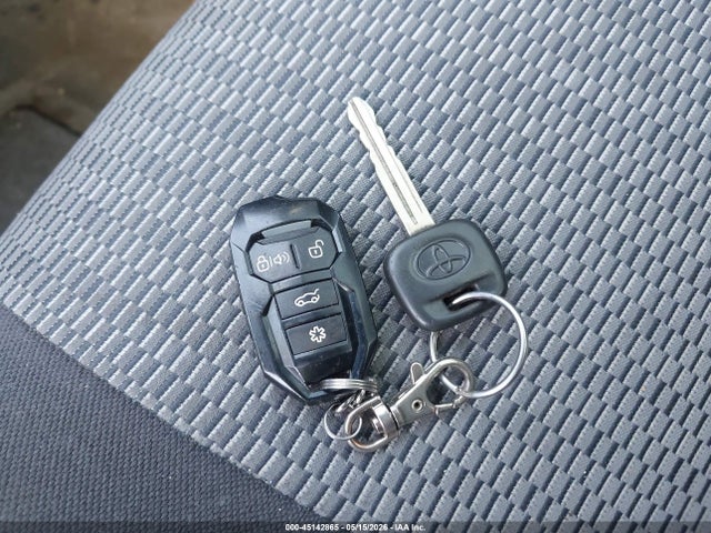 45142865 :رقم المزاد ، JTEHD20V946004562 vin ، 2004 Toyota Rav4 مزاد بيع