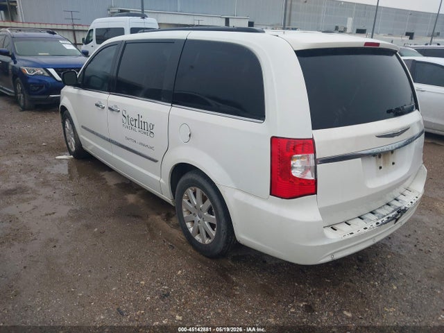 2011 Chrysler Town & Country Touring-l მანქანა იყიდება აუქციონზე, vin: 2A4RR8DG0BR784315, აუქციონის ნომერი: 45142881