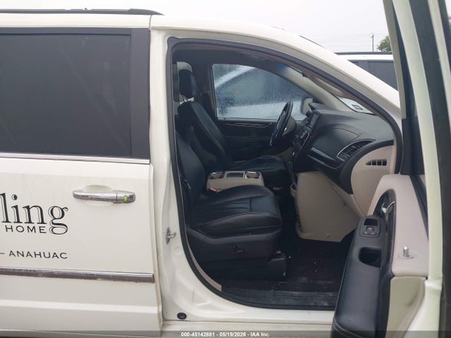 2011 Chrysler Town & Country Touring-l მანქანა იყიდება აუქციონზე, vin: 2A4RR8DG0BR784315, აუქციონის ნომერი: 45142881