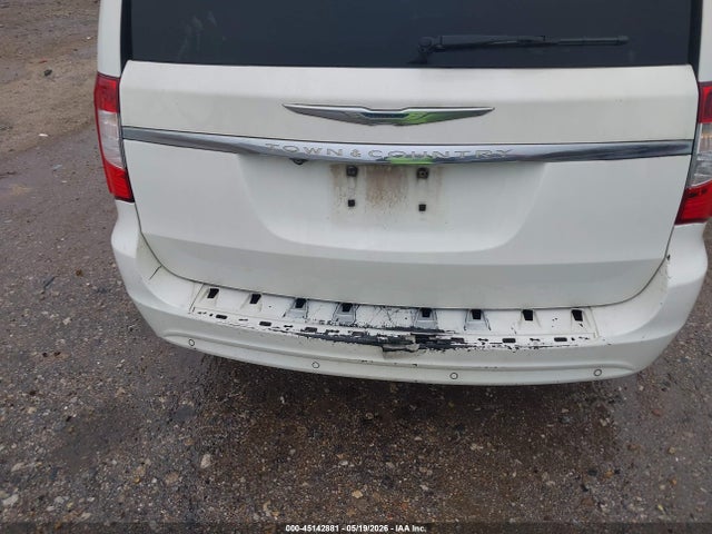 2011 Chrysler Town & Country Touring-l მანქანა იყიდება აუქციონზე, vin: 2A4RR8DG0BR784315, აუქციონის ნომერი: 45142881
