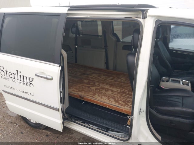 2011 Chrysler Town & Country Touring-l მანქანა იყიდება აუქციონზე, vin: 2A4RR8DG0BR784315, აუქციონის ნომერი: 45142881