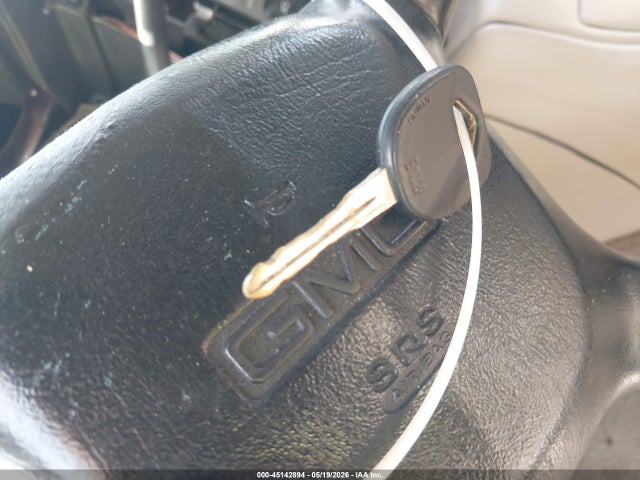 2000 Gmc Yukon Xl 1500 Slt მანქანა იყიდება აუქციონზე, vin: 3GKEC16T1YG119594, აუქციონის ნომერი: 45142894