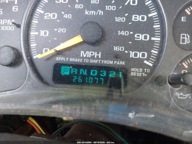 2000 Gmc Yukon Xl 1500 Slt მანქანა იყიდება აუქციონზე, vin: 3GKEC16T1YG119594, აუქციონის ნომერი: 45142894