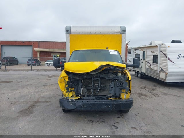 45142897 :رقم المزاد ، 1GD37TCGXH1905284 vin ، 2017 Gmc Savana Cutaway Work Van مزاد بيع