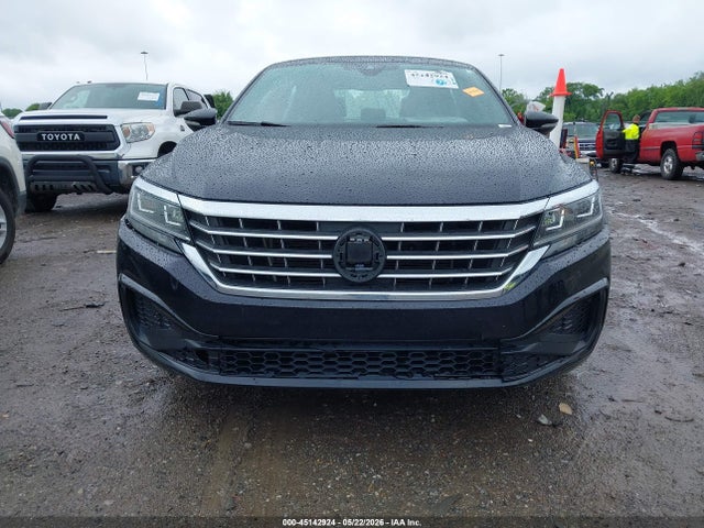 Продаж на аукціоні авто 2021 Volkswagen Passat 2.0t R-line, vin: 1VWMA7A33MC013696, номер лоту: 45142924