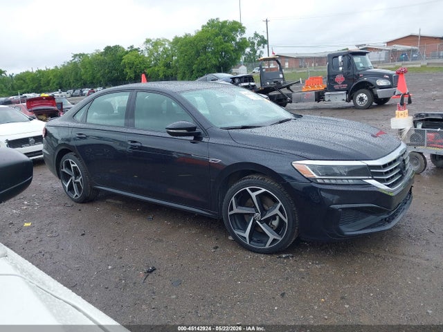 Продаж на аукціоні авто 2021 Volkswagen Passat 2.0t R-line, vin: 1VWMA7A33MC013696, номер лоту: 45142924