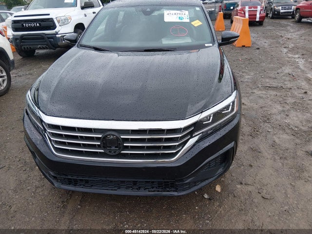 Продаж на аукціоні авто 2021 Volkswagen Passat 2.0t R-line, vin: 1VWMA7A33MC013696, номер лоту: 45142924