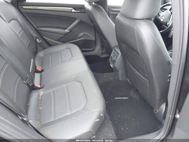Продаж на аукціоні авто 2021 Volkswagen Passat 2.0t R-line, vin: 1VWMA7A33MC013696, номер лоту: 45142924