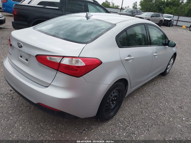 KNAFK4A6XG5535460 KIA FORTE LX