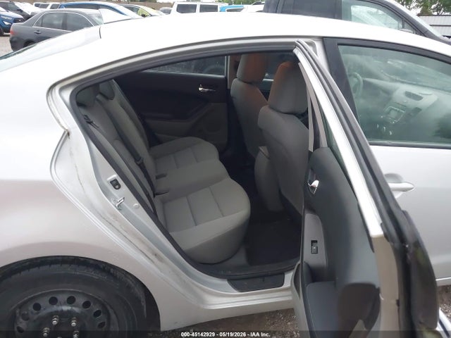 KNAFK4A6XG5535460 KIA FORTE LX