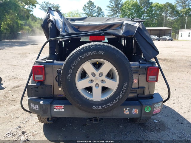 1C4AJWAG9HL664940 Jeep Wrangler Sport 4x4