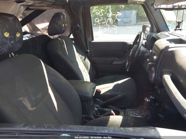 1C4AJWAG9HL664940 Jeep Wrangler Sport 4x4